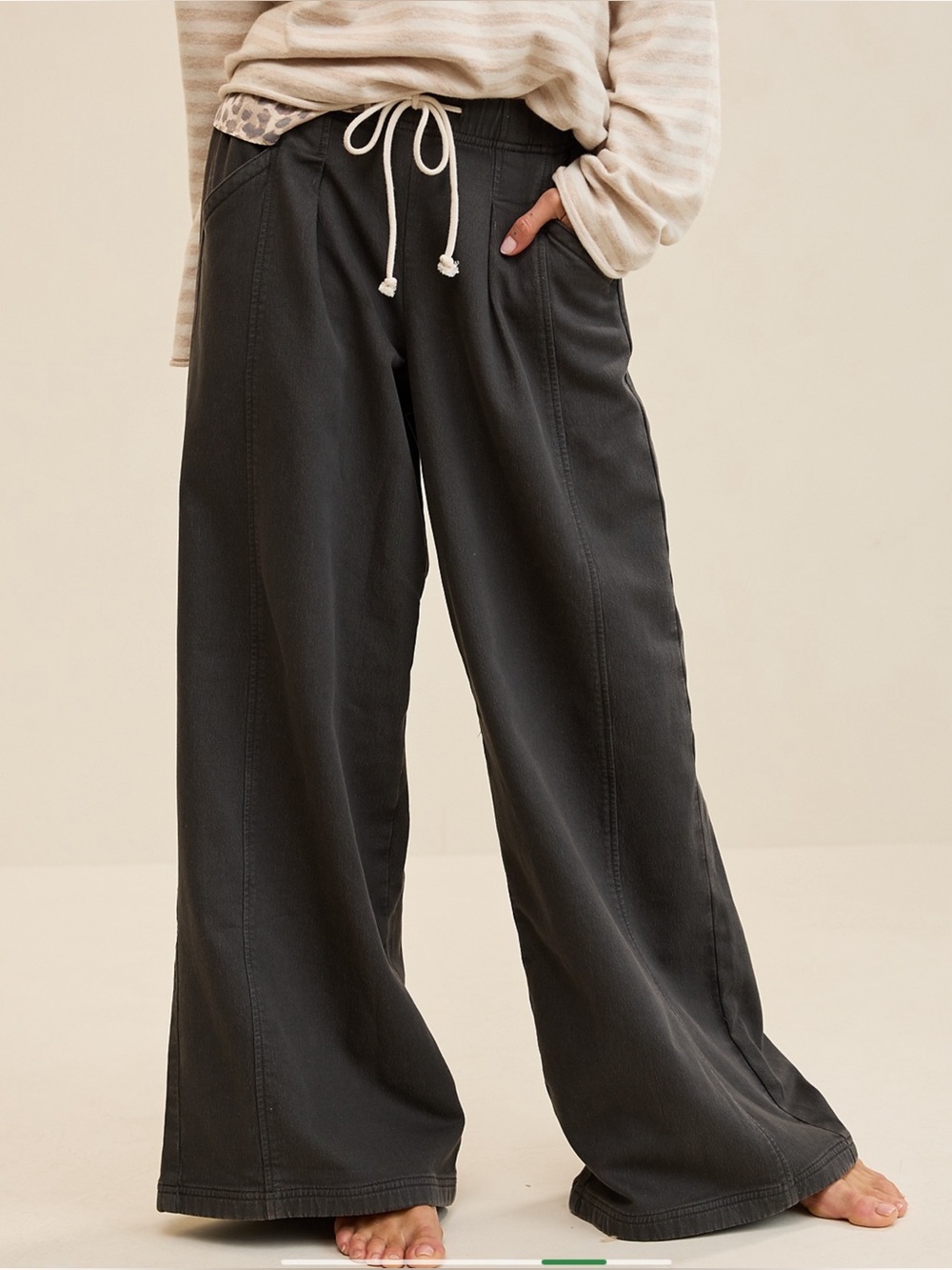 AERIE | NWT Daydream Denim Stretch Wide Leg Trouser in Smoked Gray, Size Small
